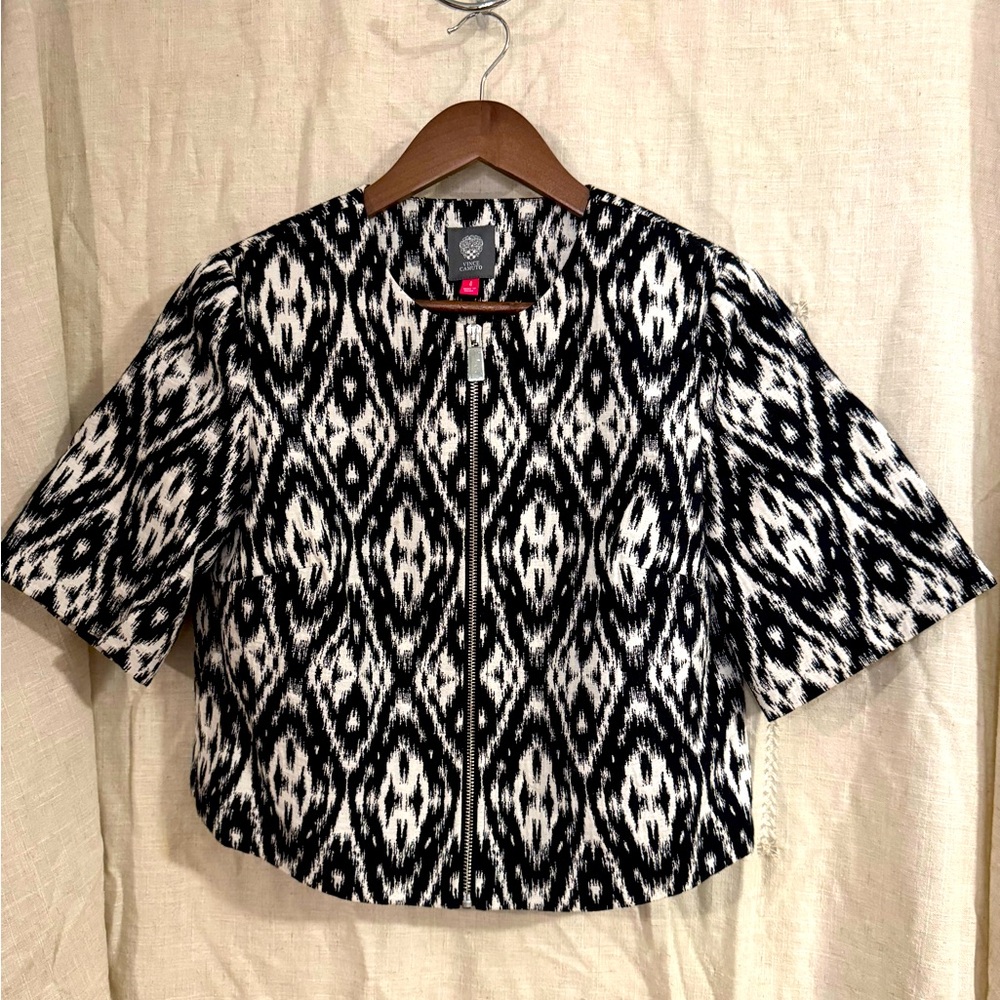 Vince Camuto short sleeve jacket